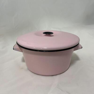 .116. VINTAGE | Pink Enamelware | Covered Pot