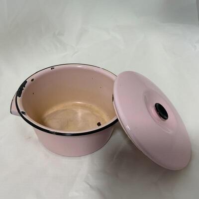 .116. VINTAGE | Pink Enamelware | Covered Pot