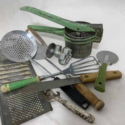 .118. VINTAGE | Green-Handled Kitchen Utensils +
