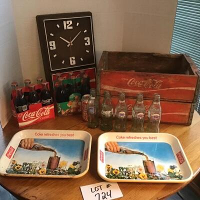 H - 724 Vintage Coca-Cola Lot