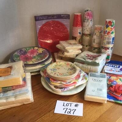 H - 727 Paper Products Lot