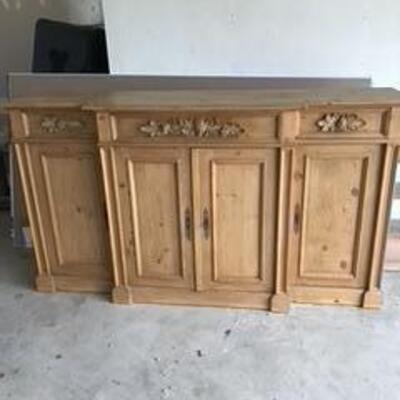 Solid Pine Sideboard with 3 drawers and 3 cabinet areas with 