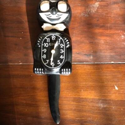 Lot 29. Kit-Cat Clock--$30