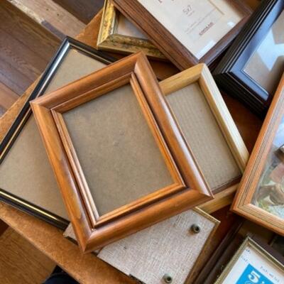 Lot 85. Assorted frames--$20