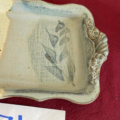  Lot 76 - Stoneware Pottery Tray