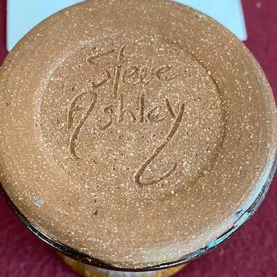 Lot 78 - Stoneware pottery container Steve Ashley