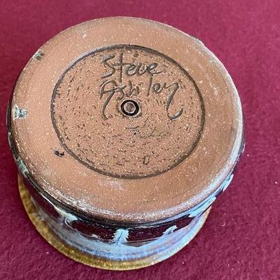 Lot 79 - Stoneware Pottery small container Steve Ashley