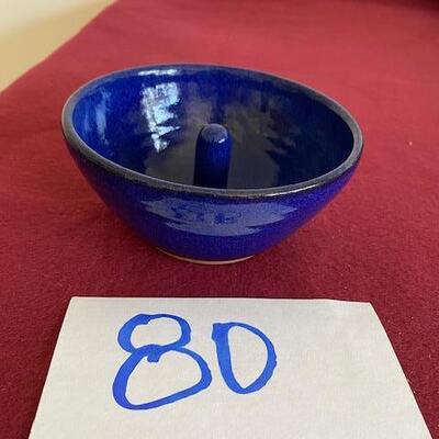 Lot 80 - Stoneware Pottery Ring/jewelry holder Steve Ashley