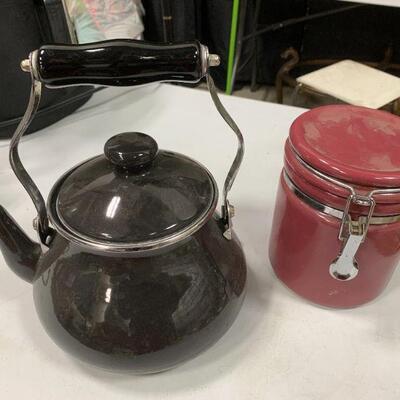 #157 Tea Kettle & Jar