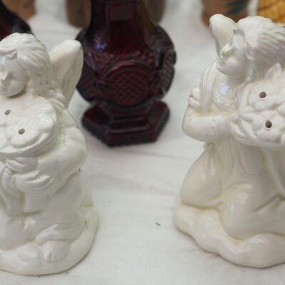 Lot 40 Salt and Pepper Collectibles