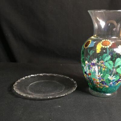 Lot 46: Floral Decorated Glass and Ceramic Lot