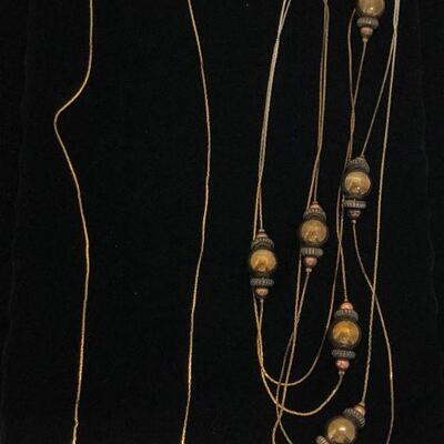 Lot 13 - Single Strand and Multi-Strand Necklaces