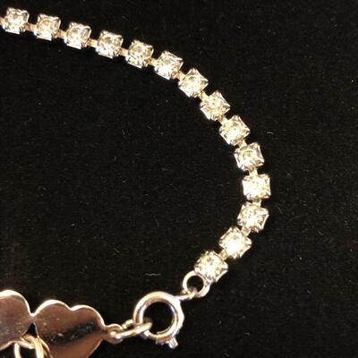 Lot 14 - Clear Stone Tennis Bracelet with Heart Clasp