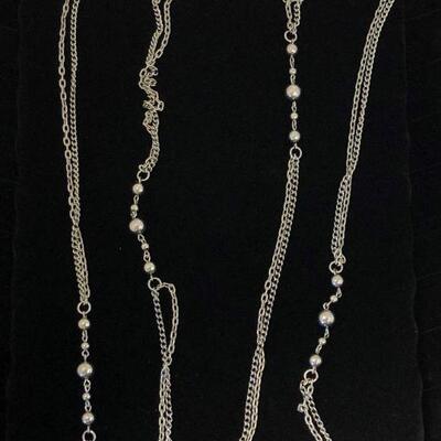 Lot 31 - Silver Tone Necklace