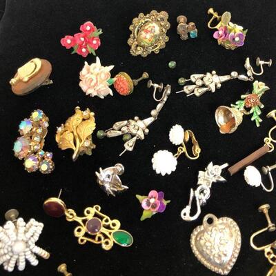 Lot 32 - Collection of Pieces (Great for Crafts)