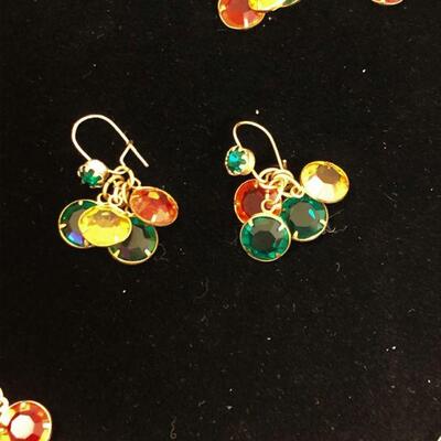 Lot 41 - Colorful Necklace and Earring Set