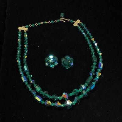 Lot 55 - Green Iridescent Necklace and Earrings