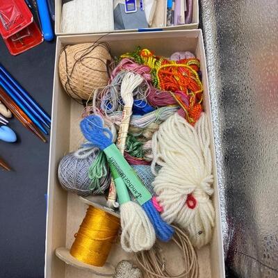 Vintage Mixed Lot of Knitting and Sewing Items YD#016-1120-00069