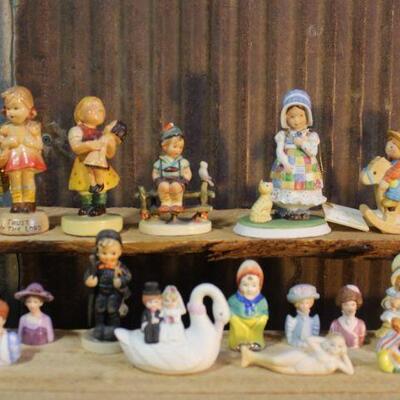 Various Figurines, Porcelain Thimbles and Holly Hobby Figures - QTY 21
