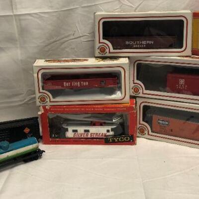 Various HO Scale Railroad Train Cars