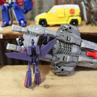 Vintage 1980s / 90s Transformers - Loose - QTY 7