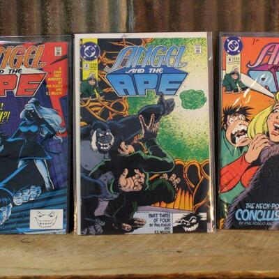 DC Comic Books - QTY 30