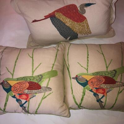 Lot 3 - Miscellaneous Throw Pillows