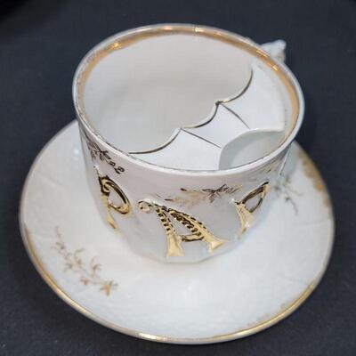 Lot 29: Gold gilt fine china Sontag and Sons( Royal Bayreuth), 