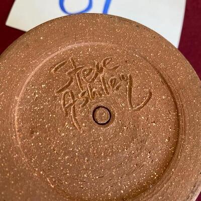 Lot 81 - Stoneware Pottery container Steve Ashley