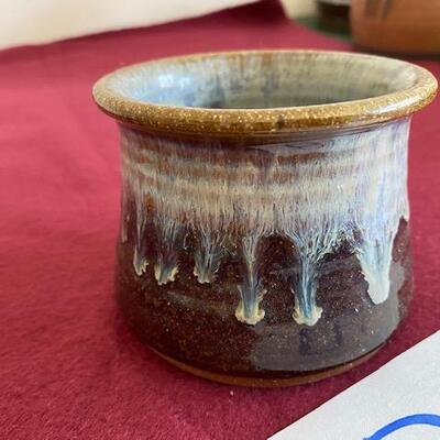 Lot 81 - Stoneware Pottery container Steve Ashley