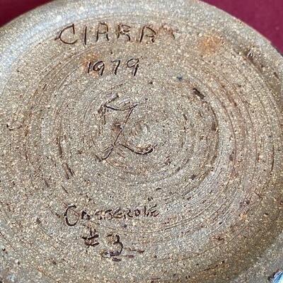 Lot 86 - Stoneware Pottery pot with lid