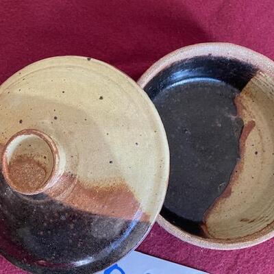 Lot 88 - Stoneware Pottery bowl with lid