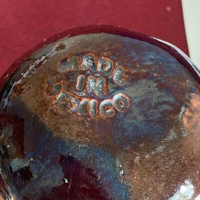 Lot 93 - Pottery bowl and container