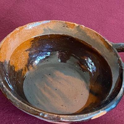 Lot 93 - Pottery bowl and container