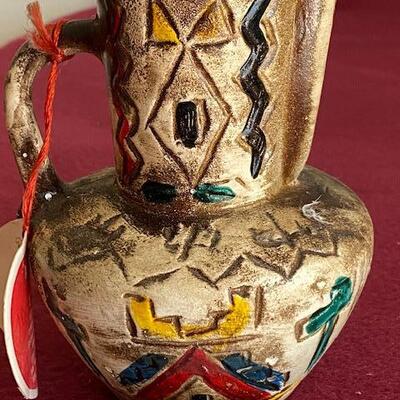 Lot 98 - Indian Pottery