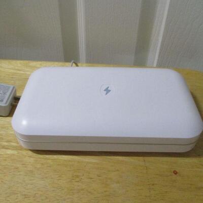 Lot 223 - PhoneSoap UV Cell Phone Sanitizer & Power Cord White Model 500-1 iPhone Android