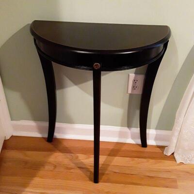 Bombay Outlet side table