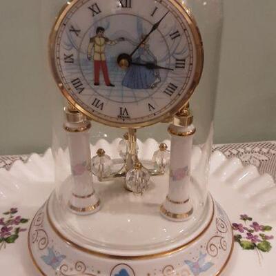 Disney World Cinderella Dome Ceramic Working Crystal Pendulum Clock