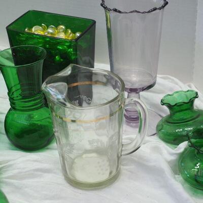 Lot 45 Vintage brody 1950s vases and other depression glass and glow glass
