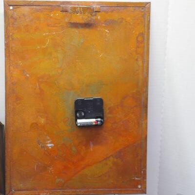 Lot 46 day timer boxes and Vintage table and wall clocks