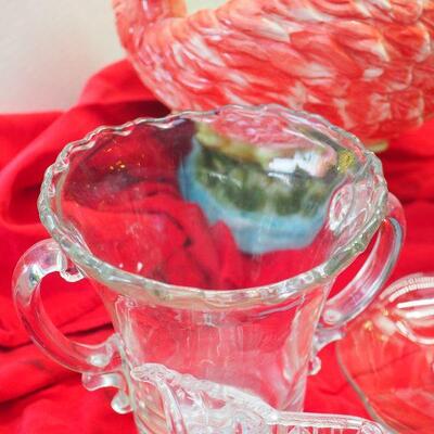 Lot 49 Vinatge cermaics, Easter, Glass Collectibles, Large glass terrerium
