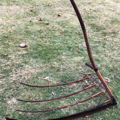 Lot 54 G: Antique Grain Cradle Scythe Primitive Farm Tool 