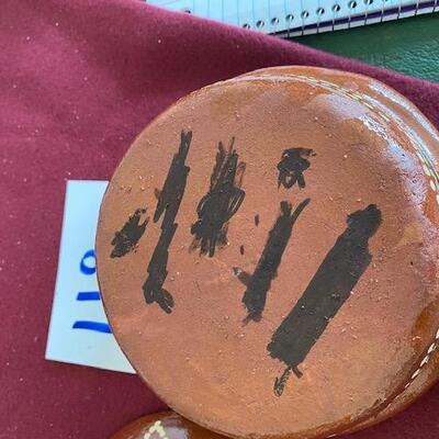 Lot 118 - Pottery Pot with lid