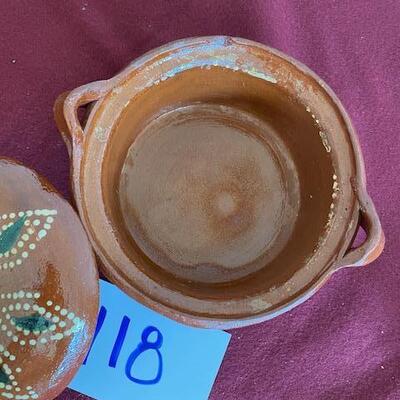 Lot 118 - Pottery Pot with lid