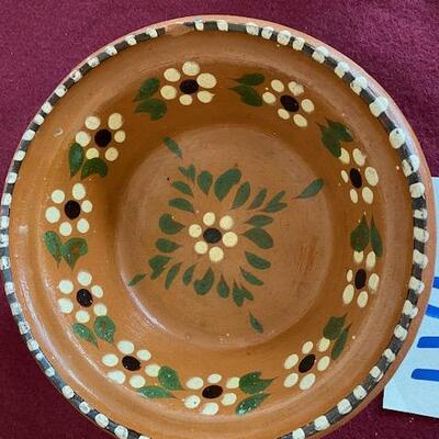 Lot 119 - Pottery Bowl