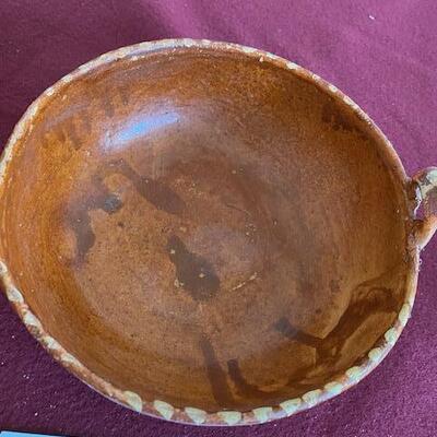 Lot 120 - Pottery bowl