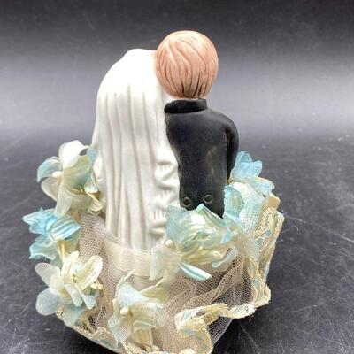 Vintage Wedding Topper Keepsake Figurine Couple YD#012-1120-00105