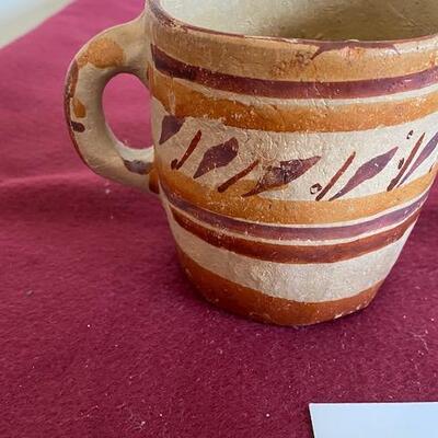 Lot 126 - Pottery Mugs