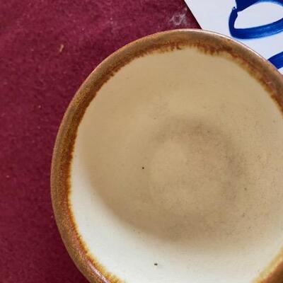 Lot 129 - Pottery Bowl