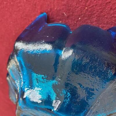 Lot 133 - Vintage Viking Glass Lotus Bowl